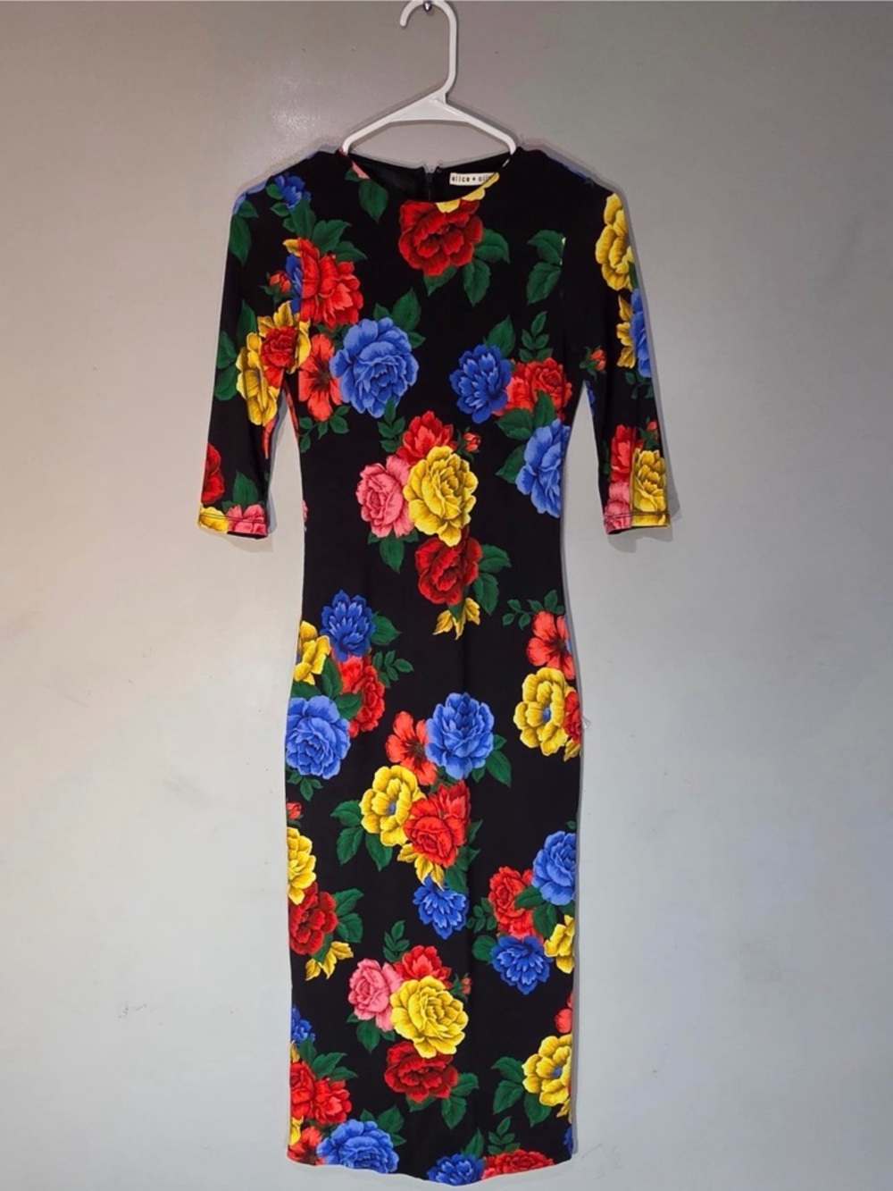 ALICE + OLIVIA Delora Floral Midi Dress Size 2 - Picture 2 of 7